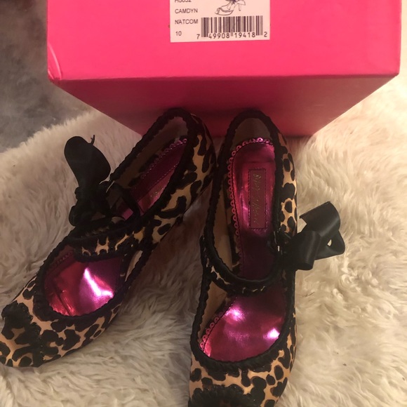 Super Sexy Besty Johnson Leopard Pin Up Heels Sz 10 - Picture 6 of 8